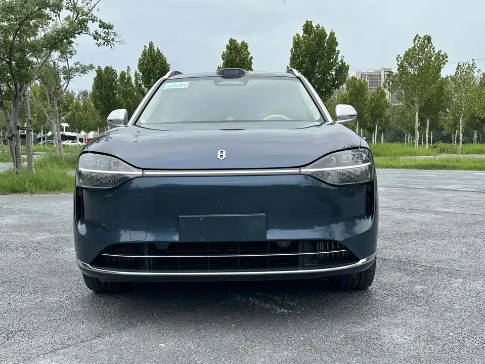 AITO Ask the world M9