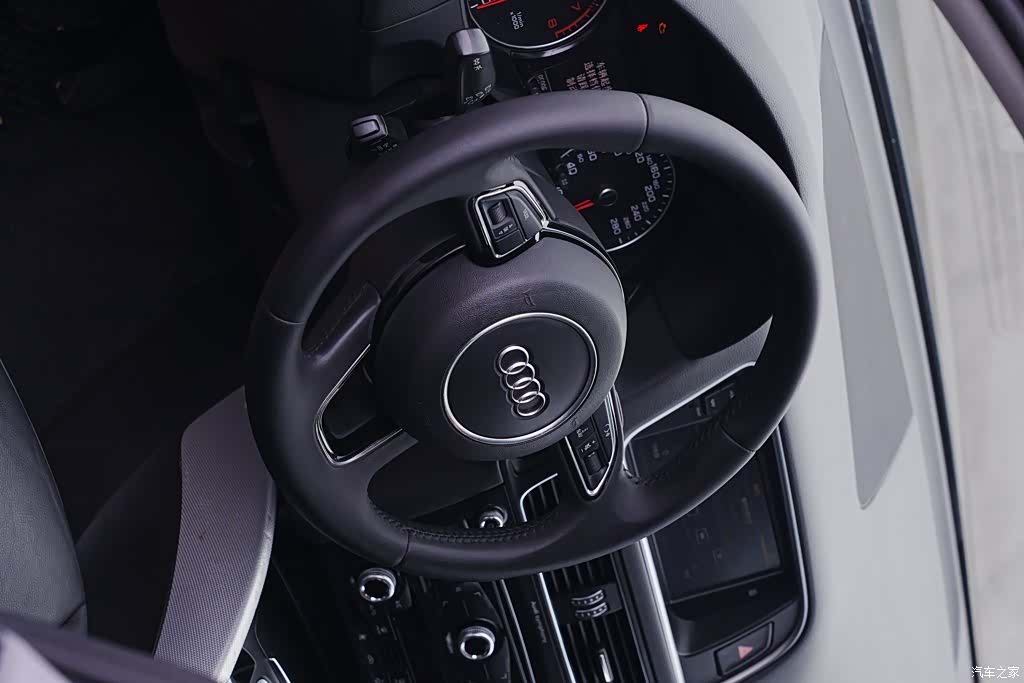 Audi Q5, 2017 3