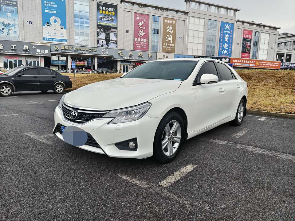 Toyota Reiz