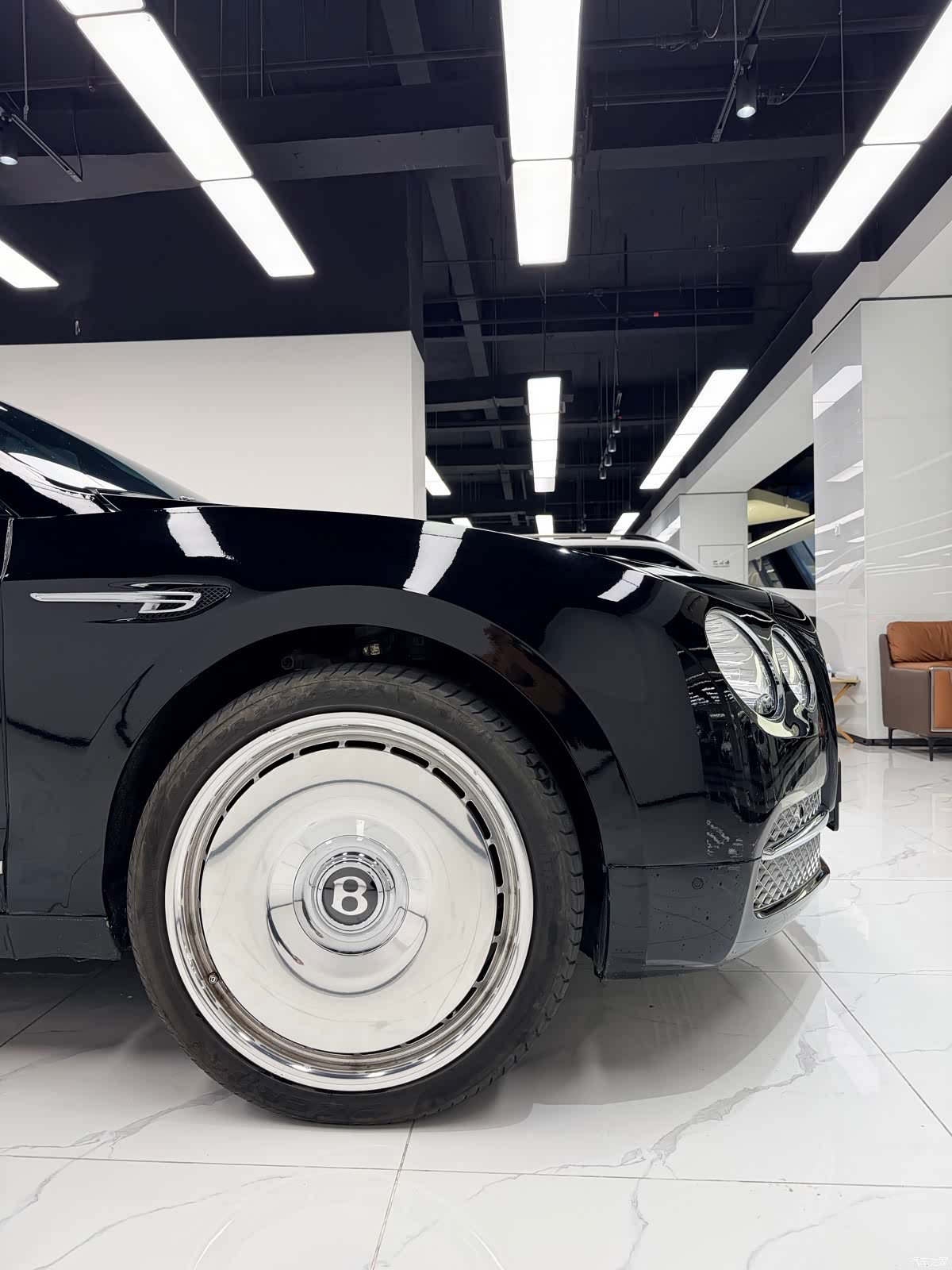 Bentley Flying Spur, 2009 9