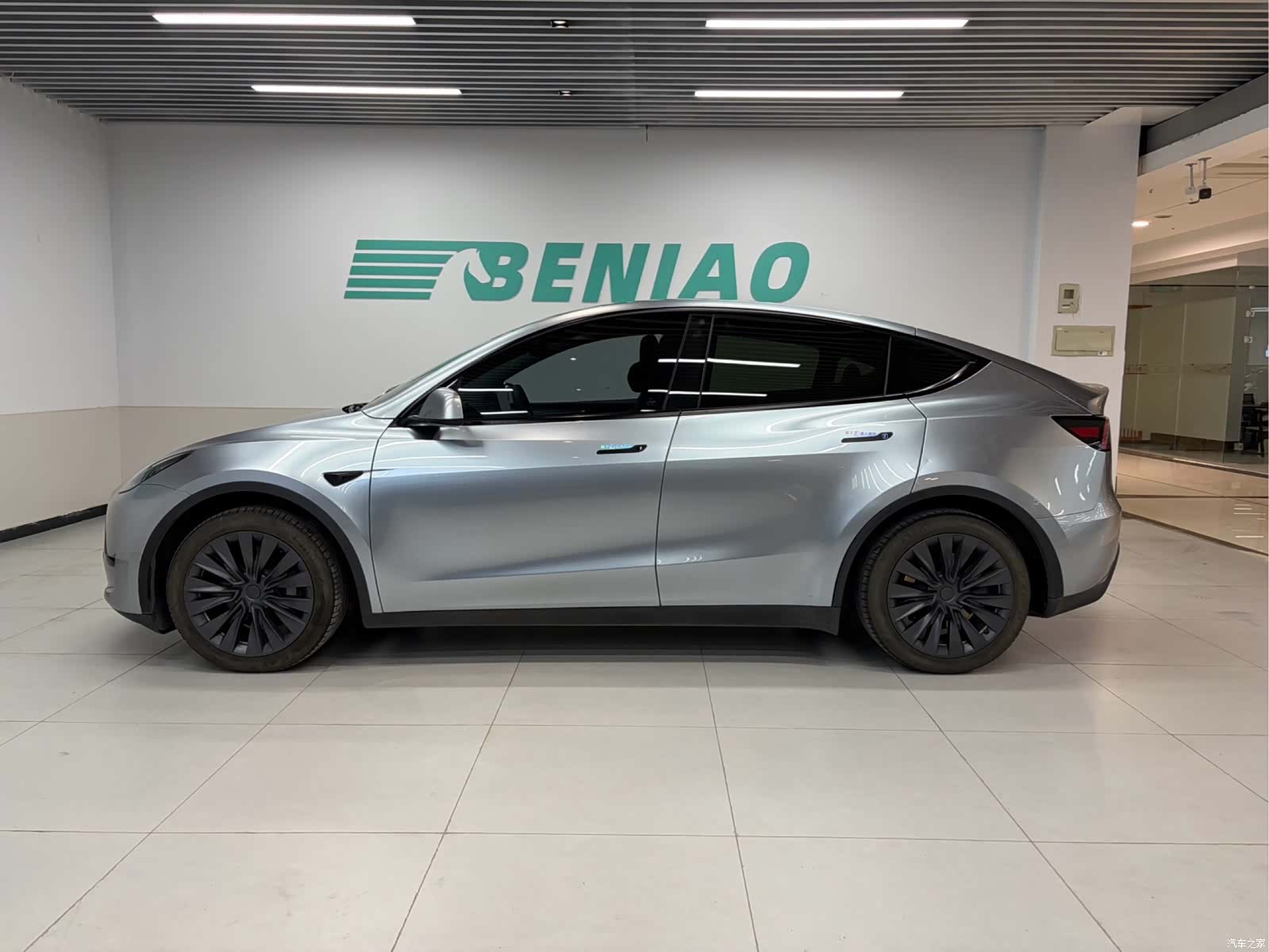 Tesla Model Y, 2022 3