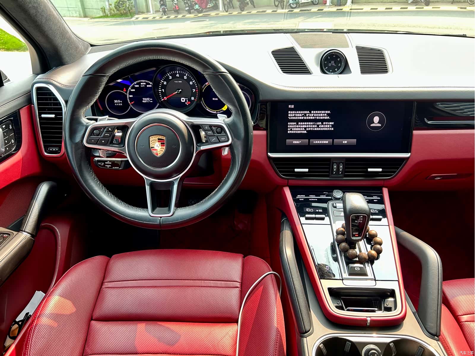Porsche Cayenne, 2022 все фото