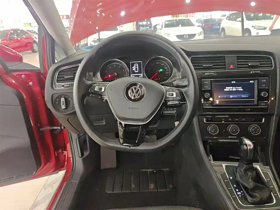 Volkswagen golf
