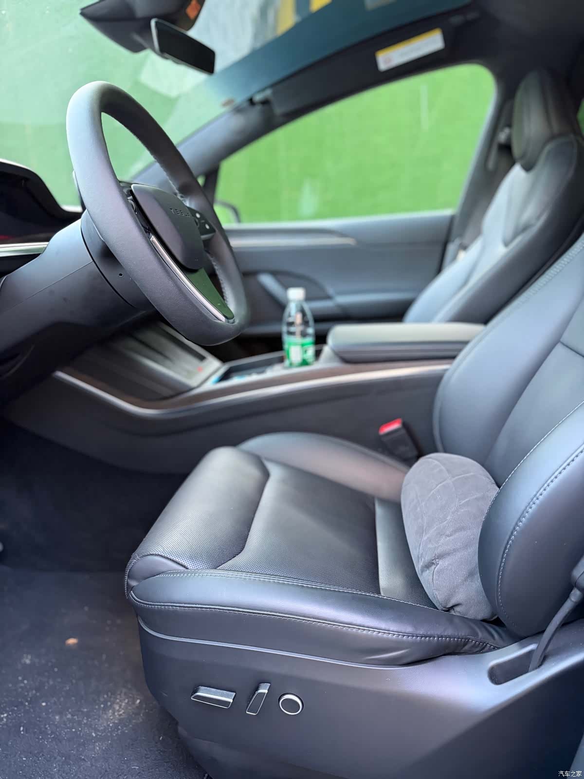 Tesla Model X, 2024 все фото