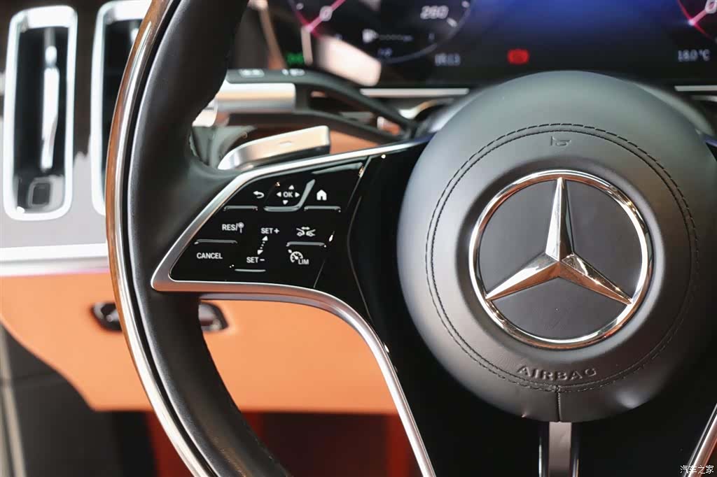 Mercedes-Benz S-Class, 2023 16