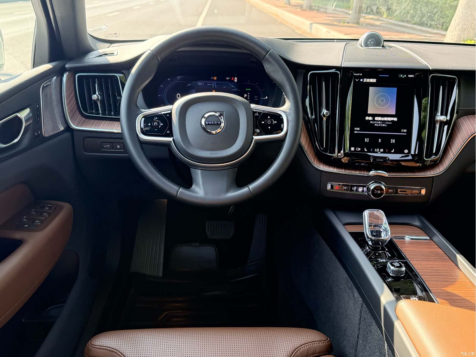 Volvo XC60, 2024 18
