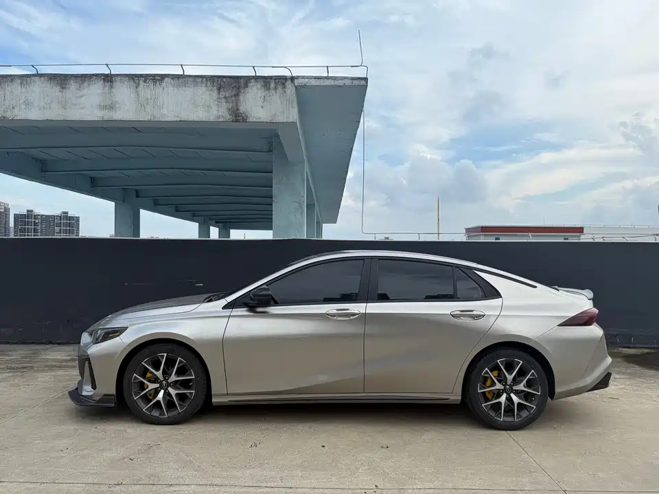 Trumpchi Shadow Leopard