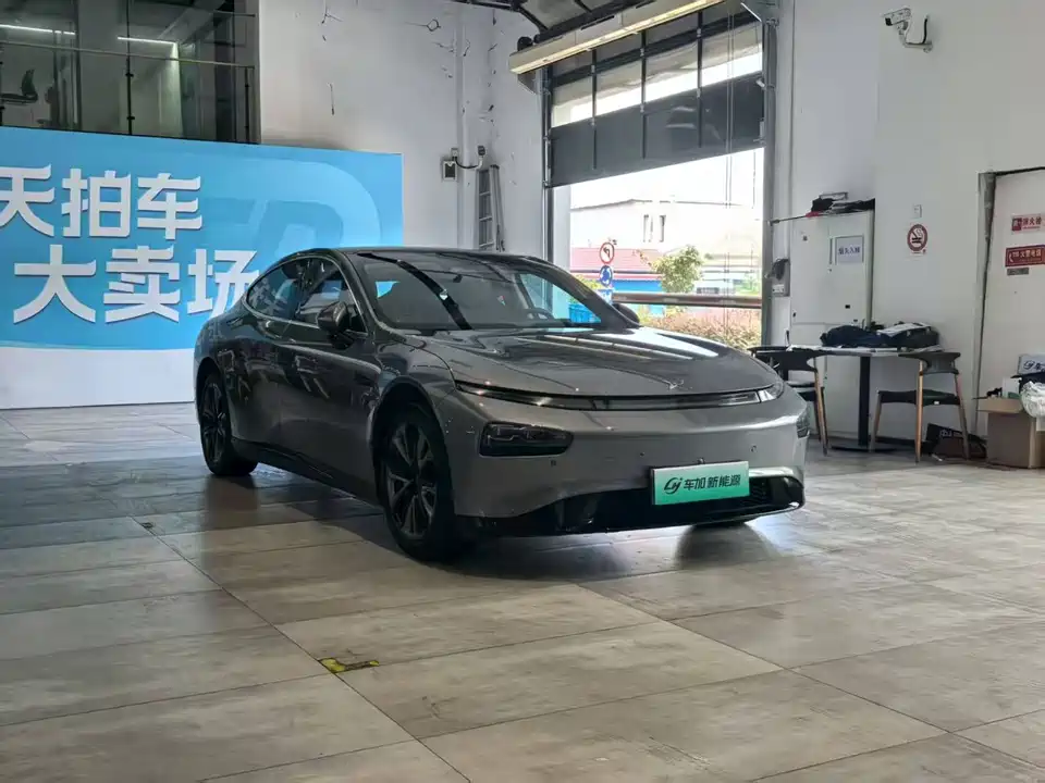 XPENG P7