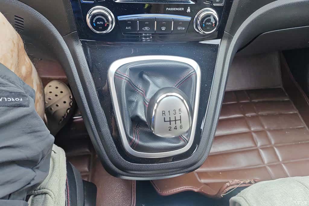 Haval H6, 2013 16