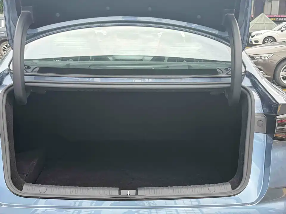 BYD Seal 06