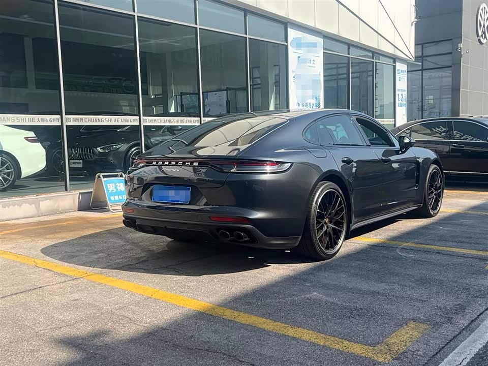 Porsche Panamera