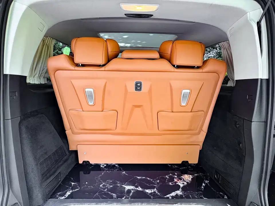 Mercedes-Benz V-class