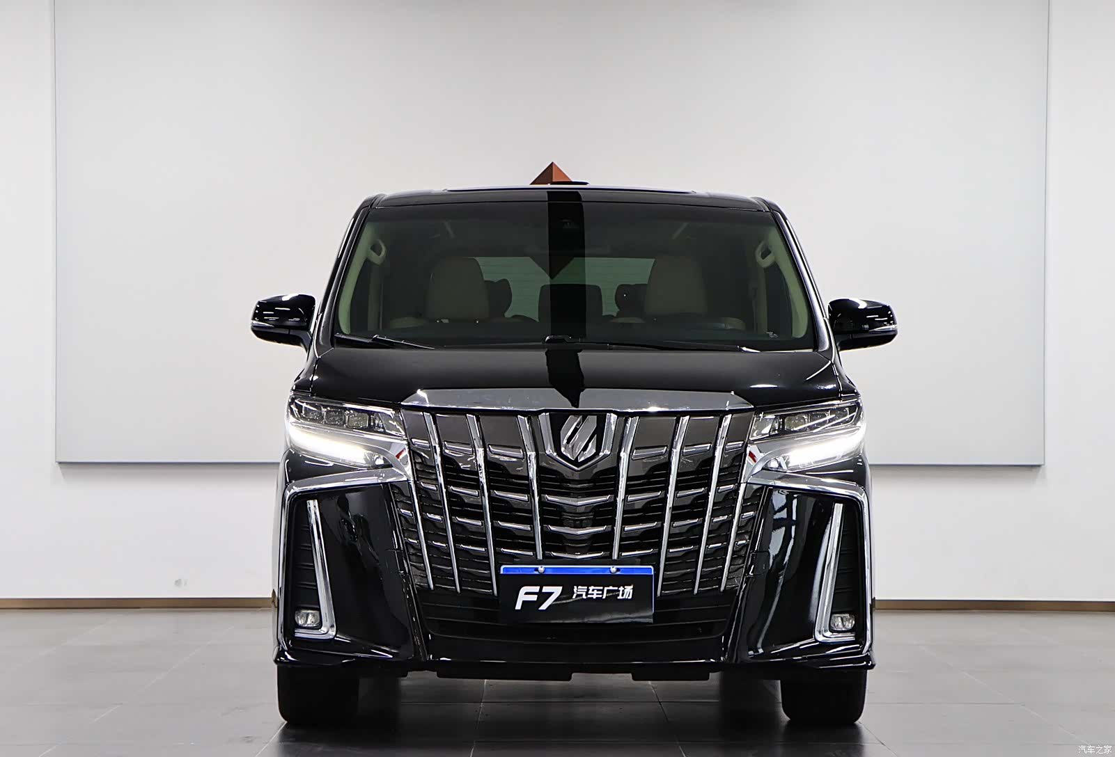 Toyota Vellfire, 2022 2