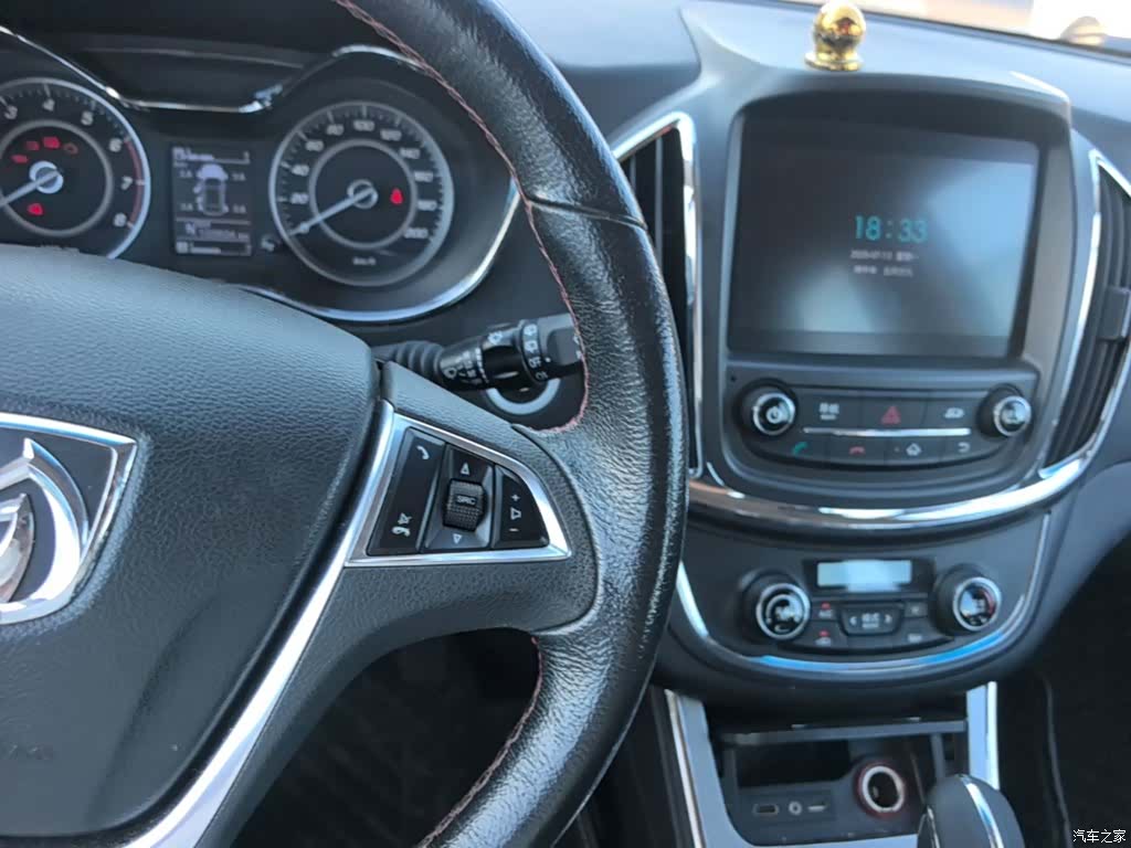 Wuling 560, 2016 10