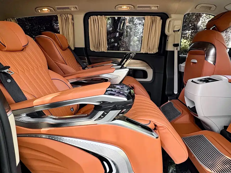 Mercedes-Benz V-class