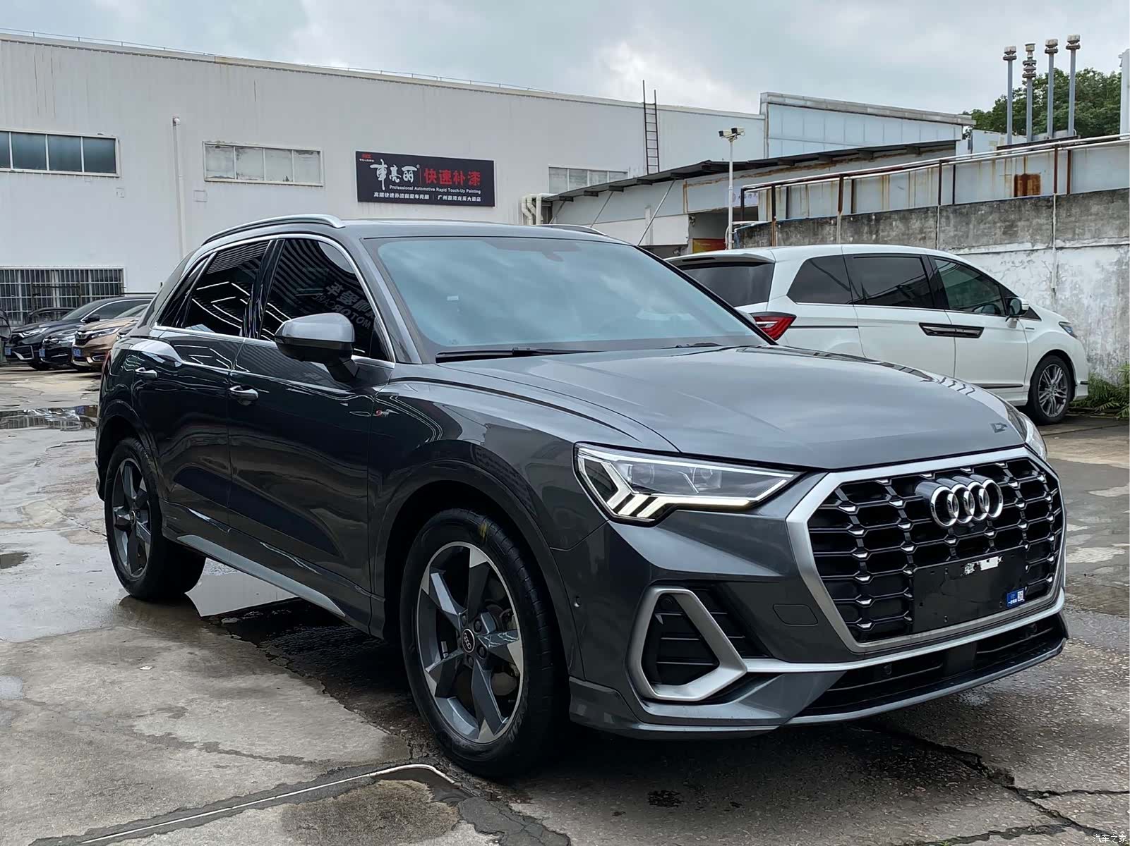 Audi Q3, 2022 3