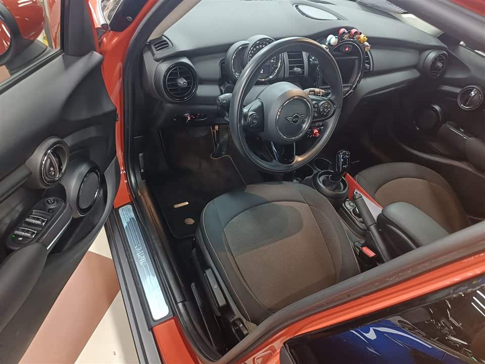 MINI MINI
