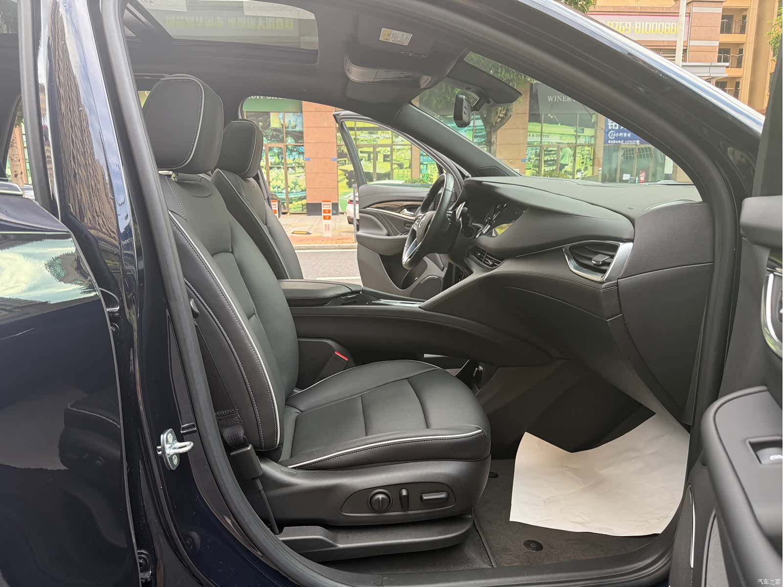 Buick Enclave, 2023 13