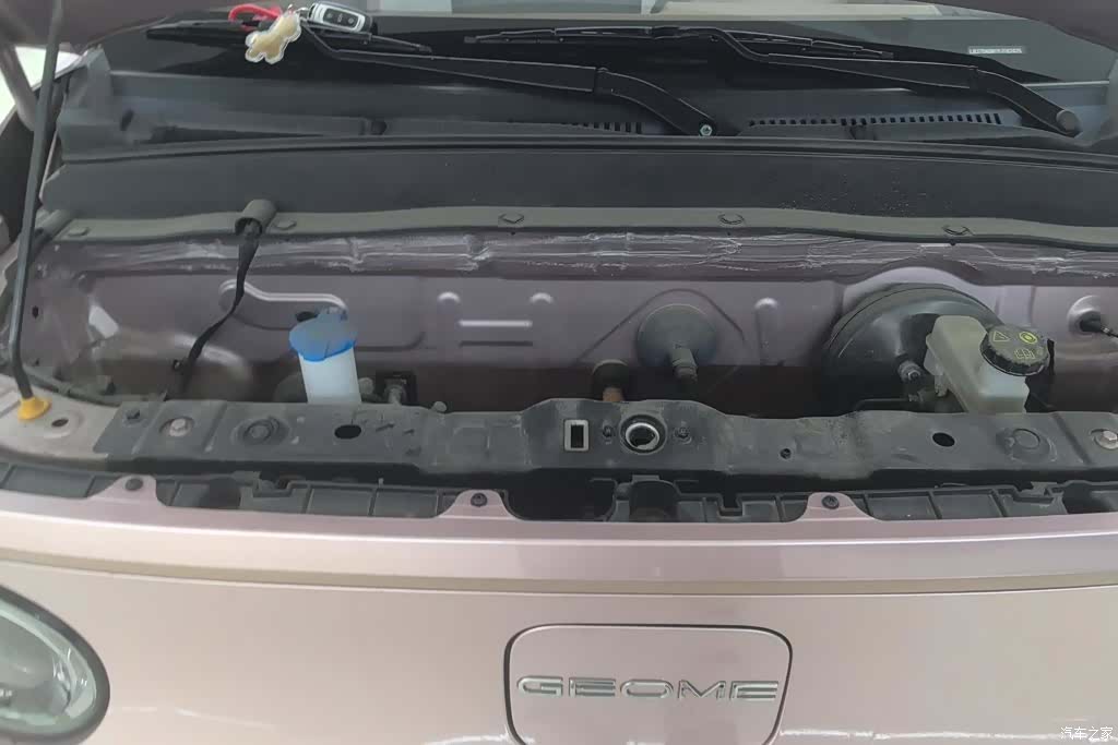 Geely Panda, 2023 10