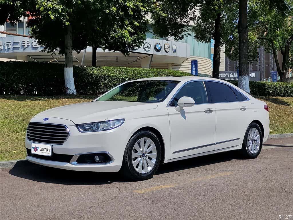 Ford Taurus