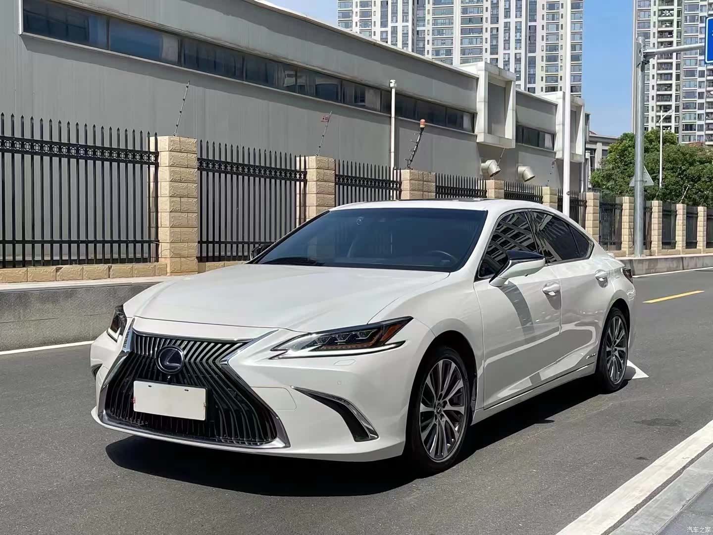Lexus ES, 2020 1