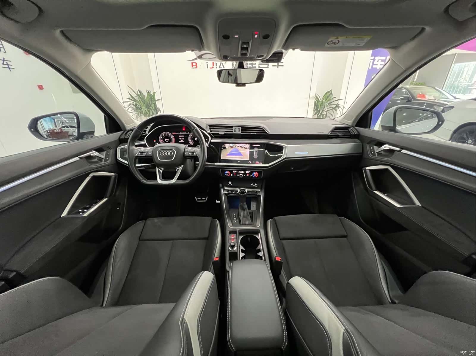 Audi Q3, 2022 12