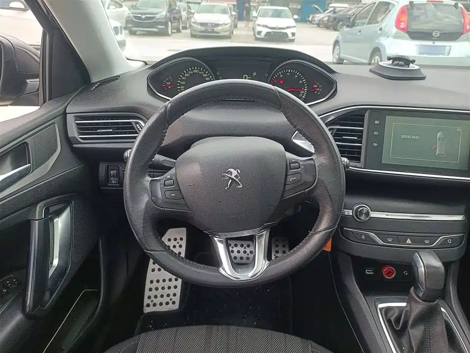 Peugeot 308S