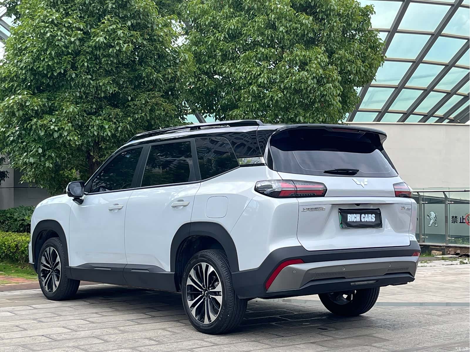 Wuling 560, 2025 9