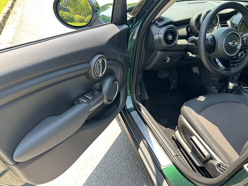 MINI MINI