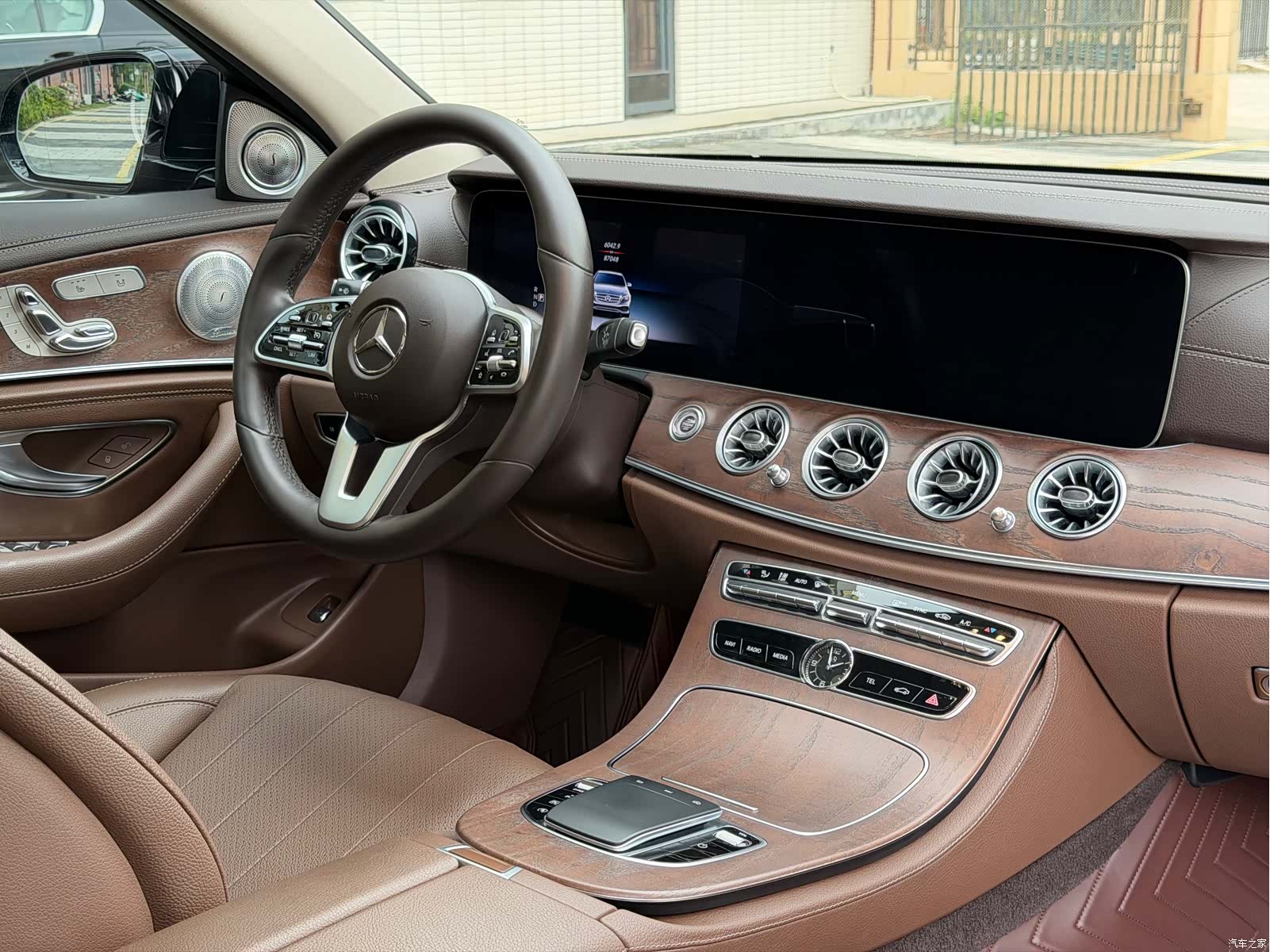 Mercedes-Benz E-Class, 2020 8