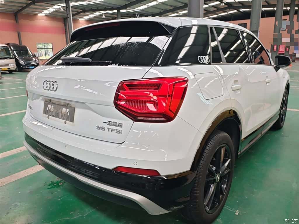 Audi Q2L, 2021 7