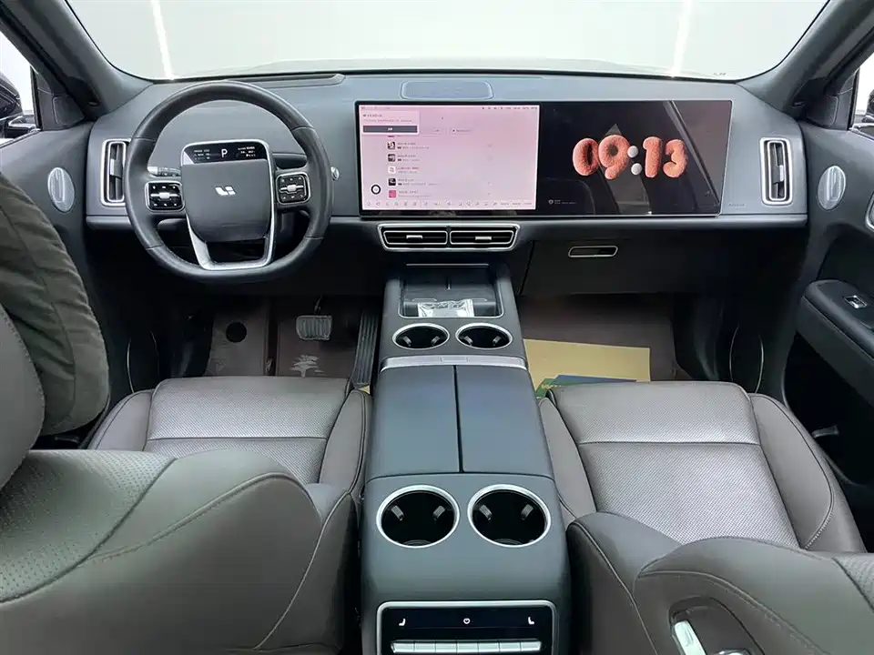Li Auto Ideal L8