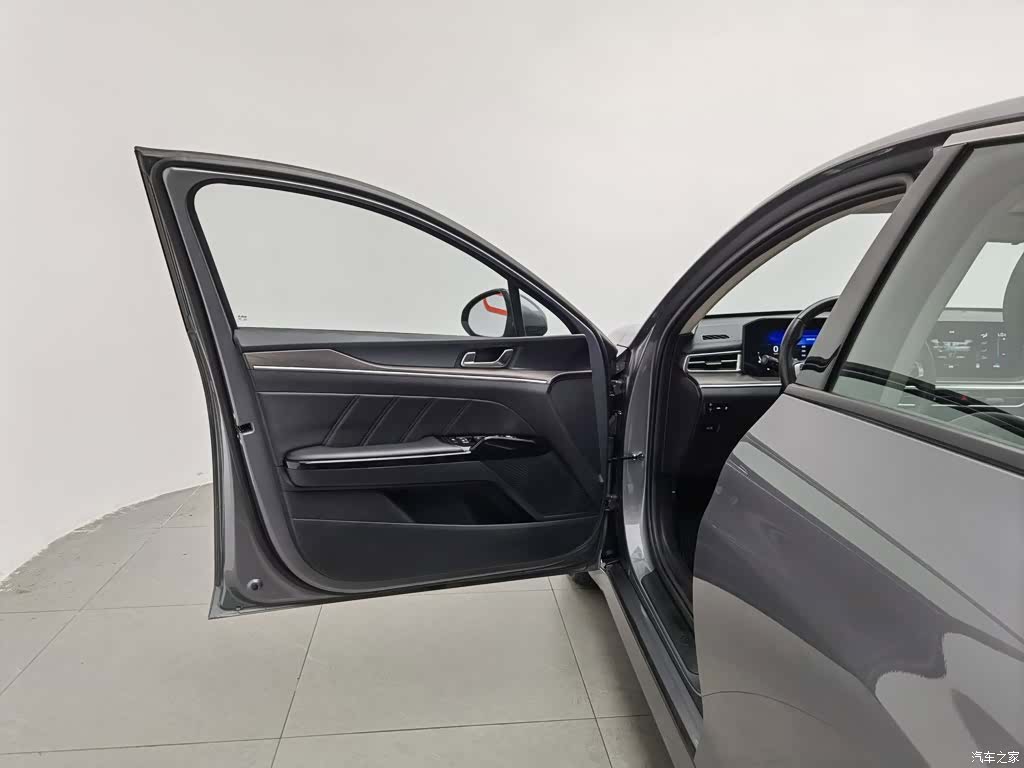 Kia K5, 2022 8