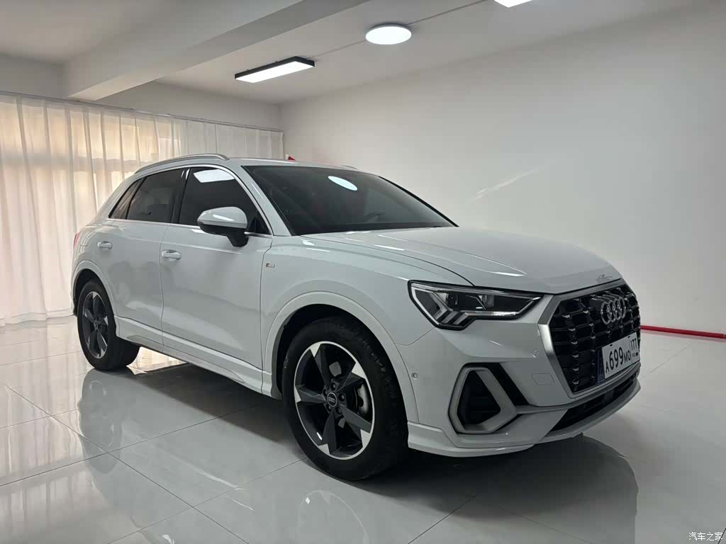 Audi Q3, 2023 3