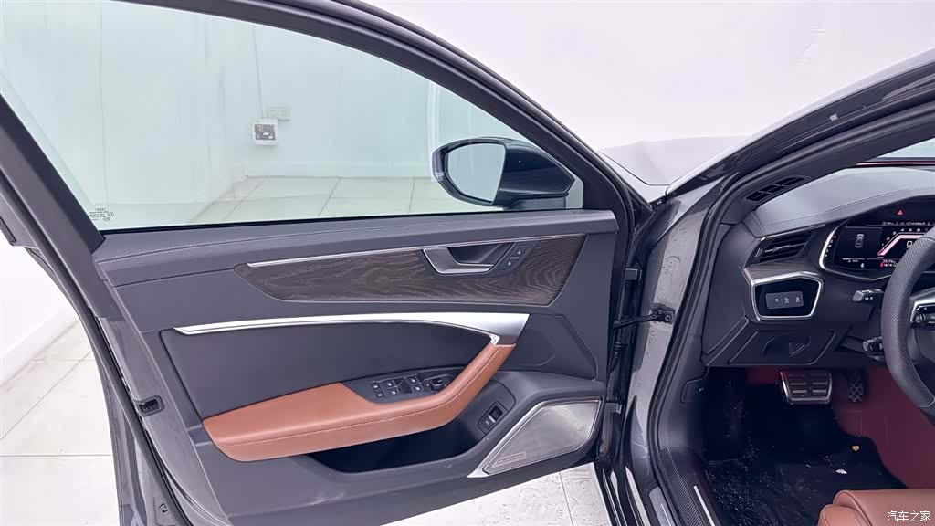 Audi A6L, 2022 21