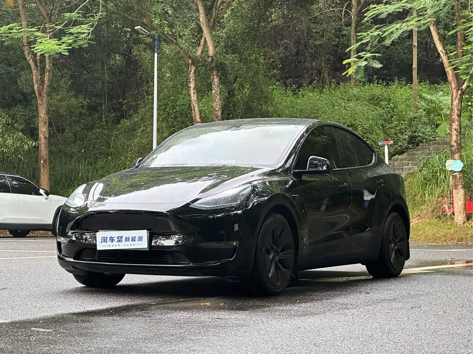 Tesla Model Y, 2022 1