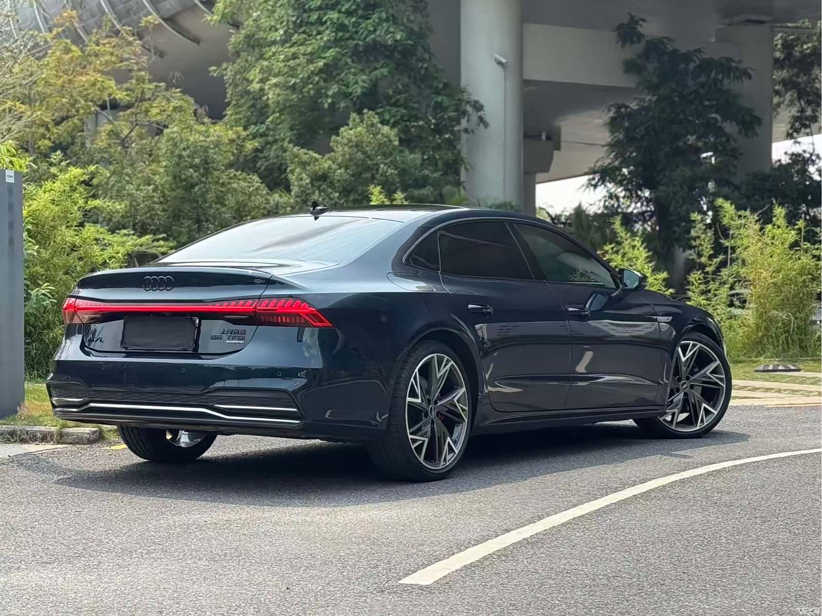 Audi A7L, 2022 6