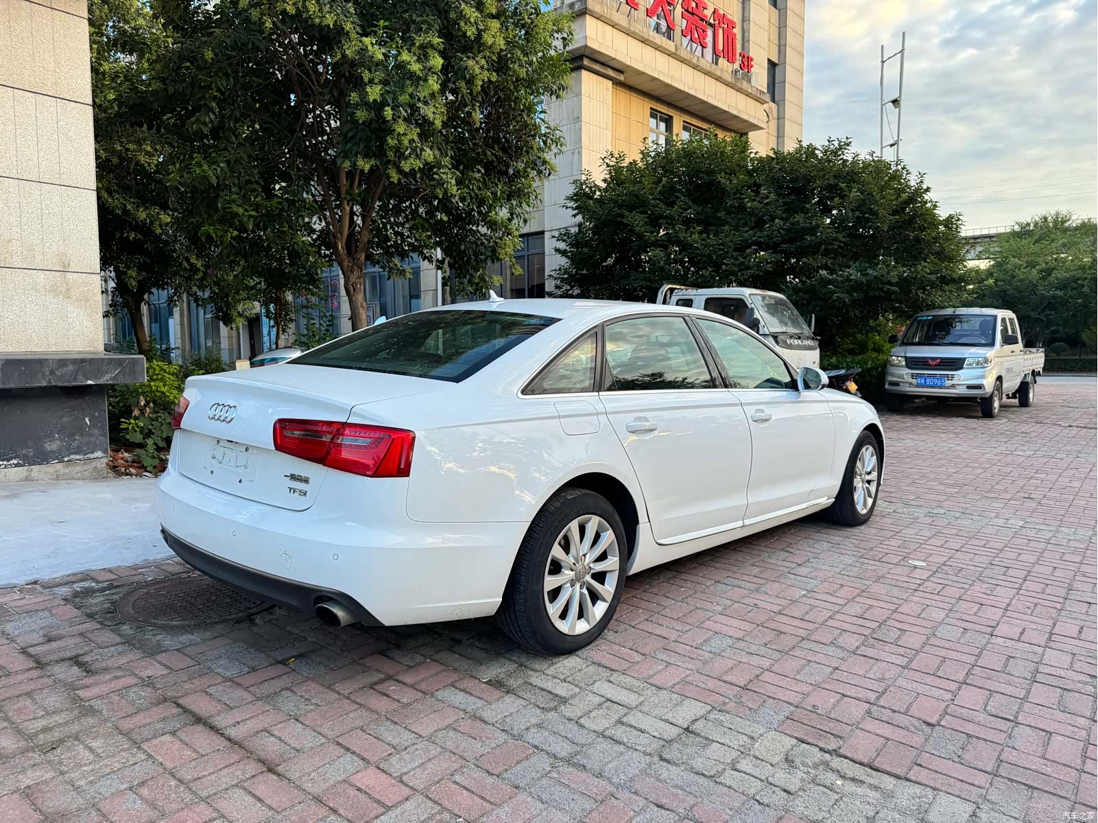 Audi A6L, 2015 все фото
