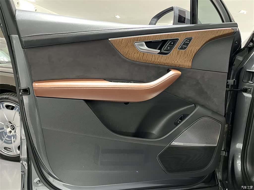 Audi Q7, 2023 16