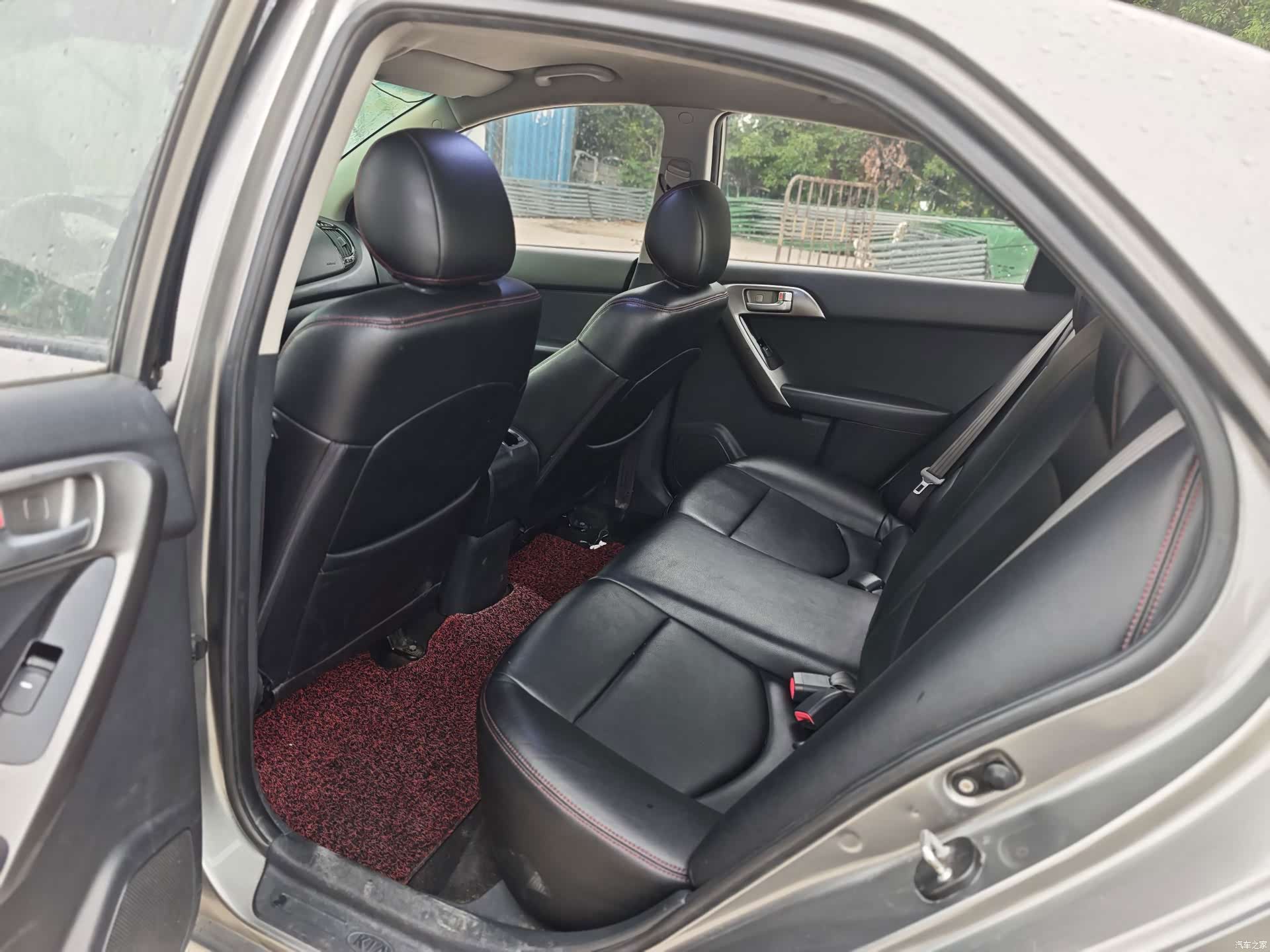 Kia GL, 2012 7