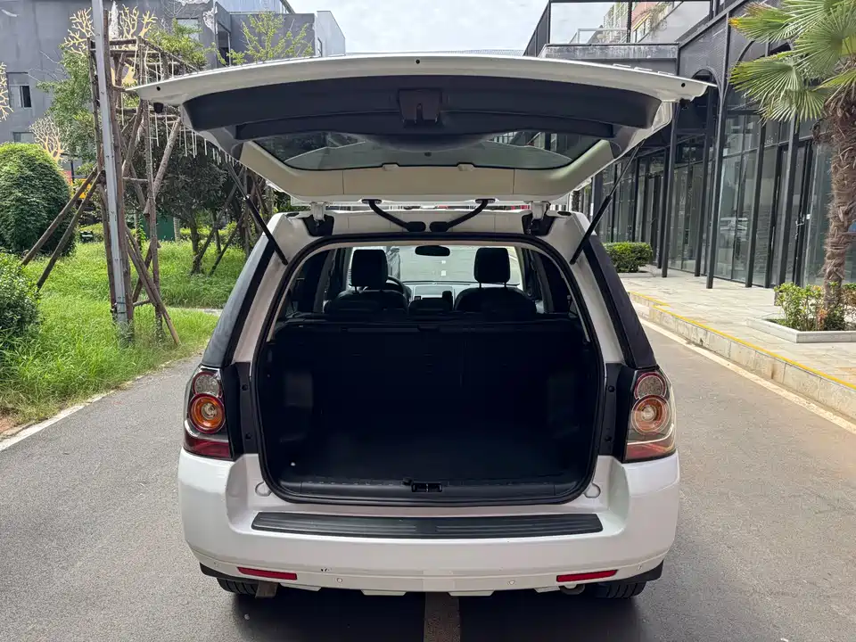 Land Rover Freelander 2