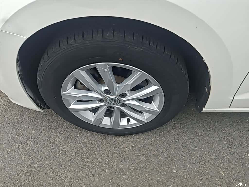 Volkswagen L, 2017 23