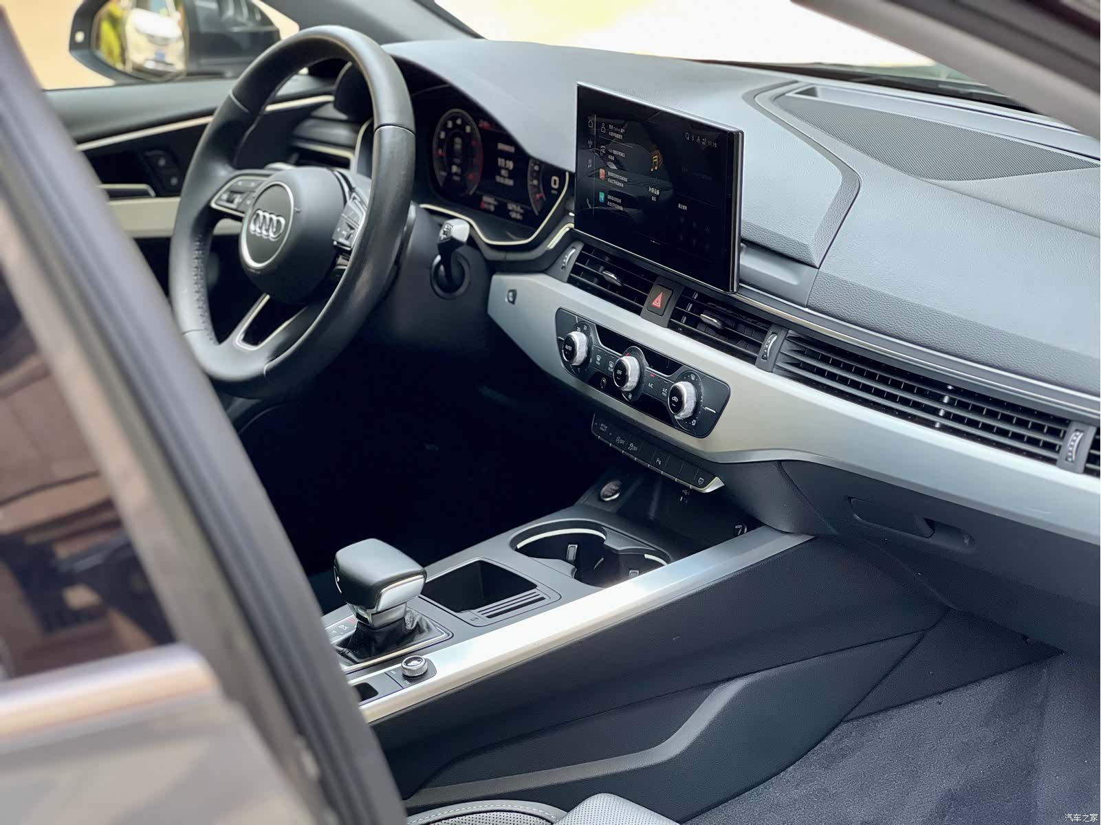 Audi A4L, 2022 20