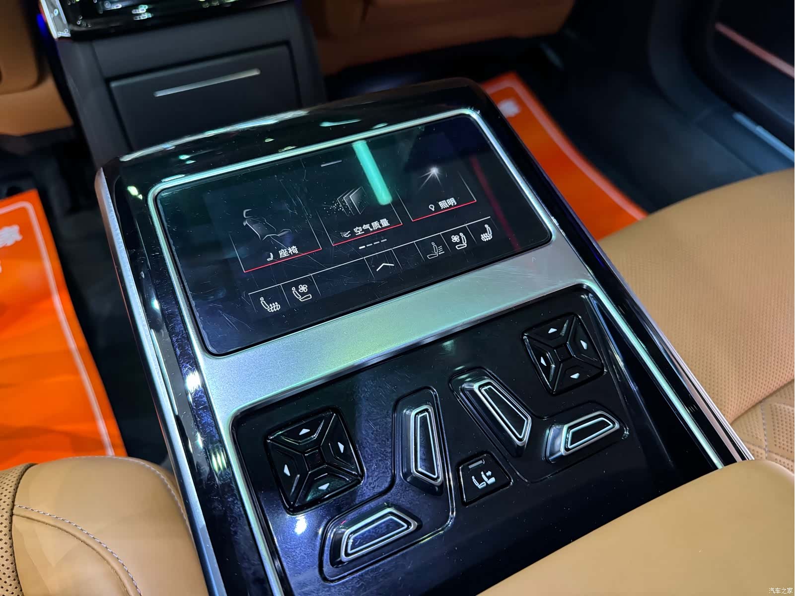 Audi A8L, 2024 10