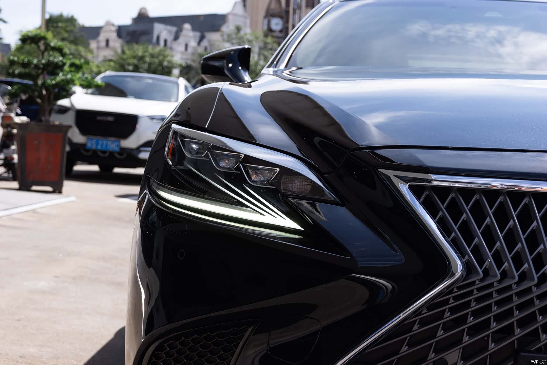 Lexus LS, 2019 6