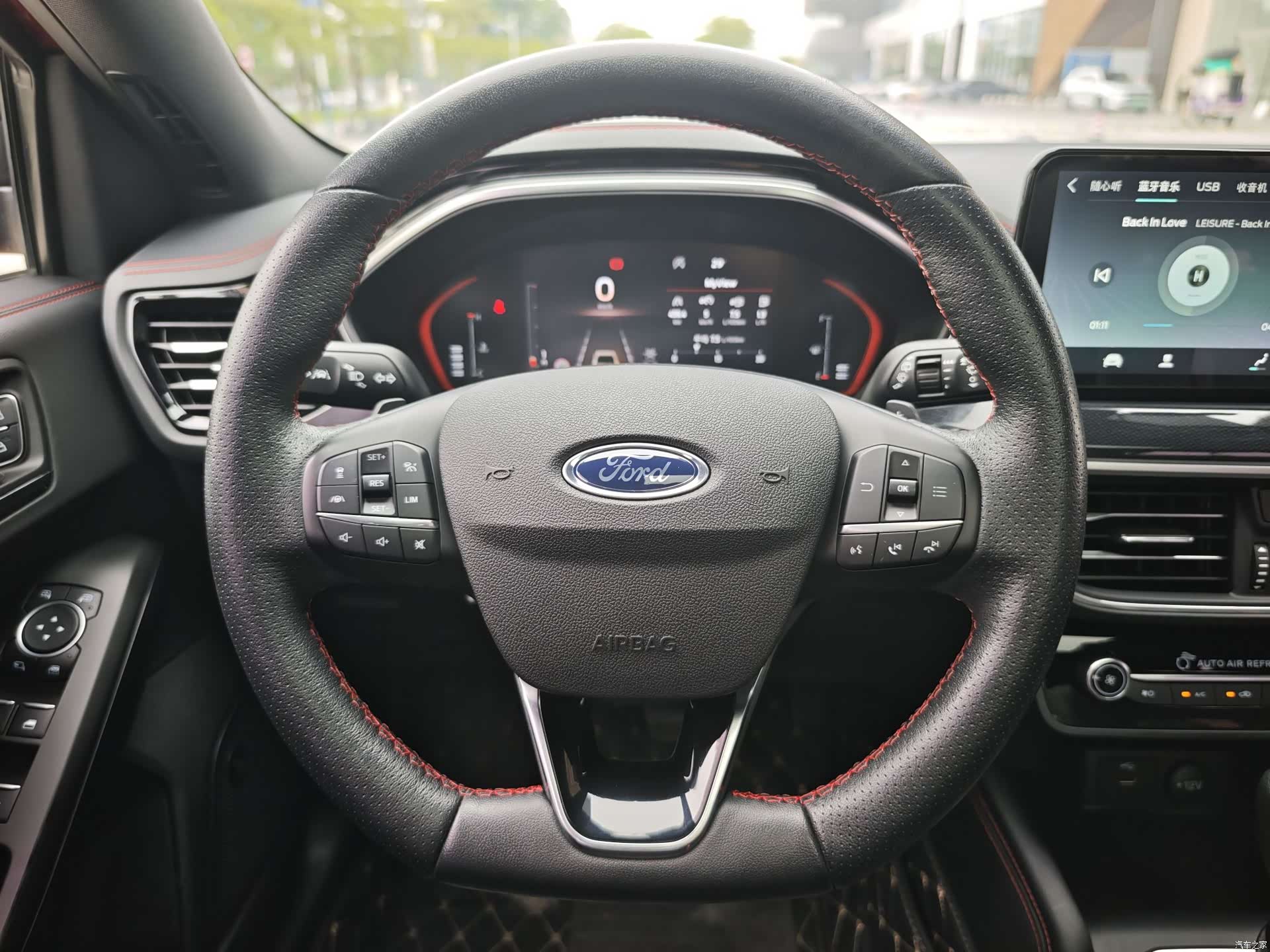 Ford Focus, 2022 8