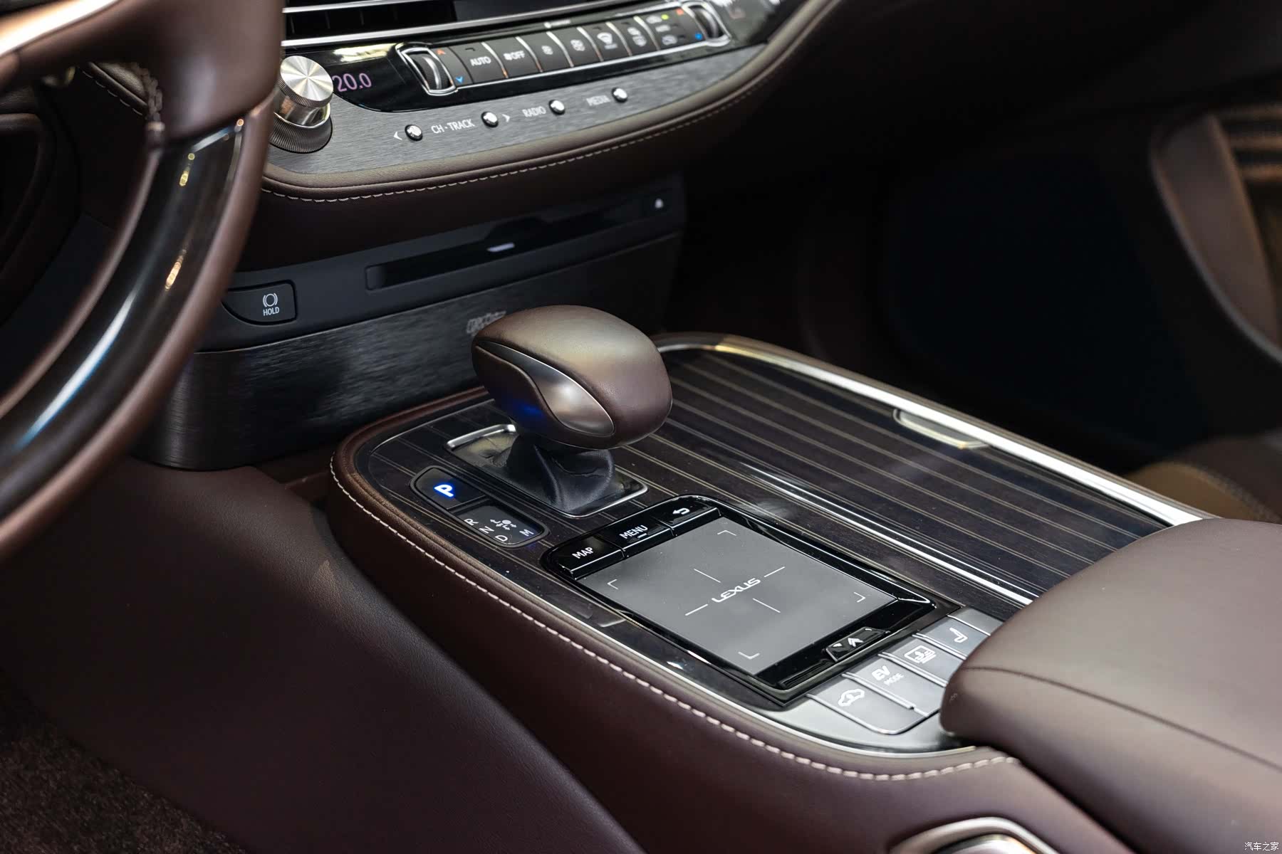 Lexus LS, 2019 15