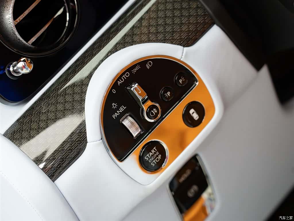 Rolls-Royce Ghost, 2023 14