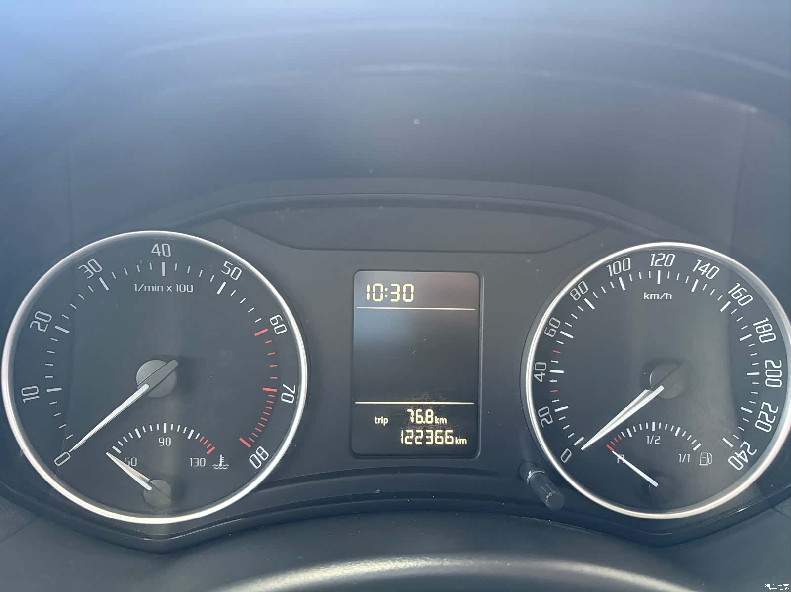 Skoda Octavia, 2014 10