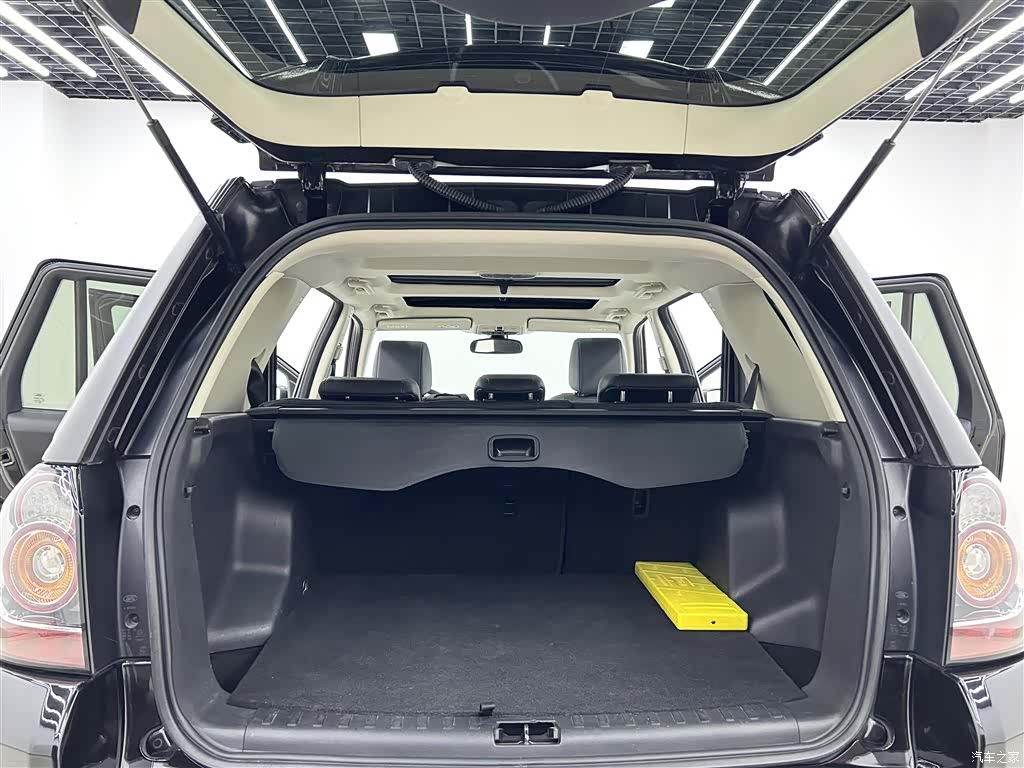 Land Rover Si4, 2013 17